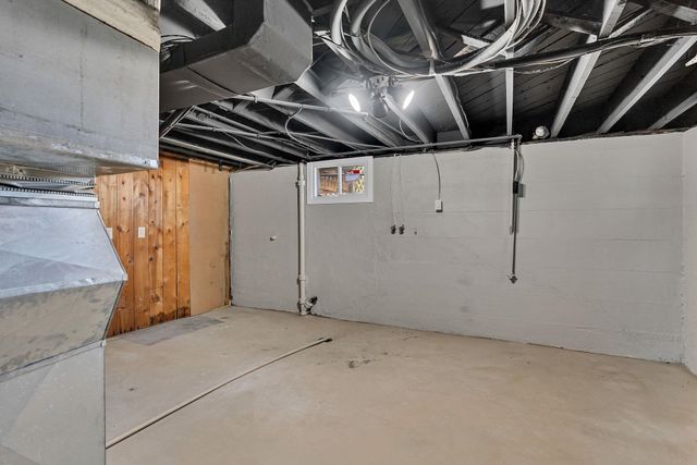 2049 S Terrace Dr, Wichita, KS 67218