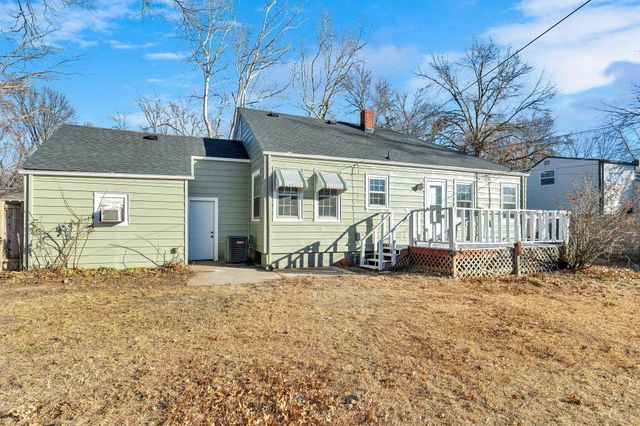 2049 S Terrace Dr, Wichita, KS 67218