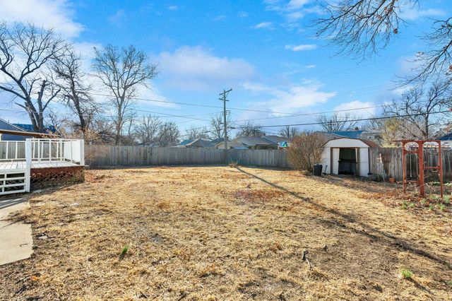 2049 S Terrace Dr, Wichita, KS 67218