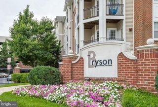 12913 CENTRE PARK CIR #102, Herndon, VA 20171