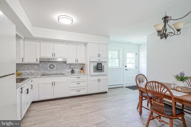 46 BROWNING AVE, Moorestown, NJ 08057