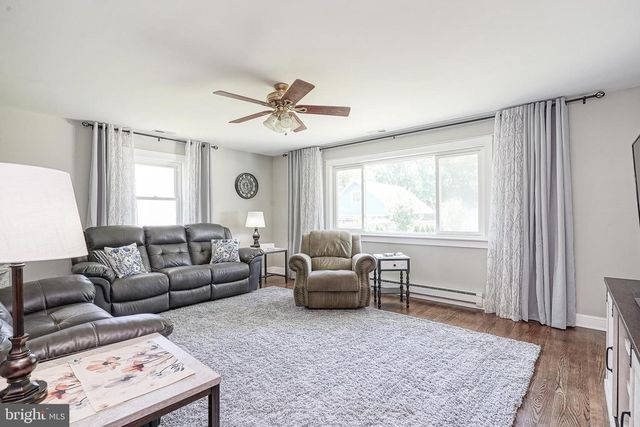 46 BROWNING AVE, Moorestown, NJ 08057