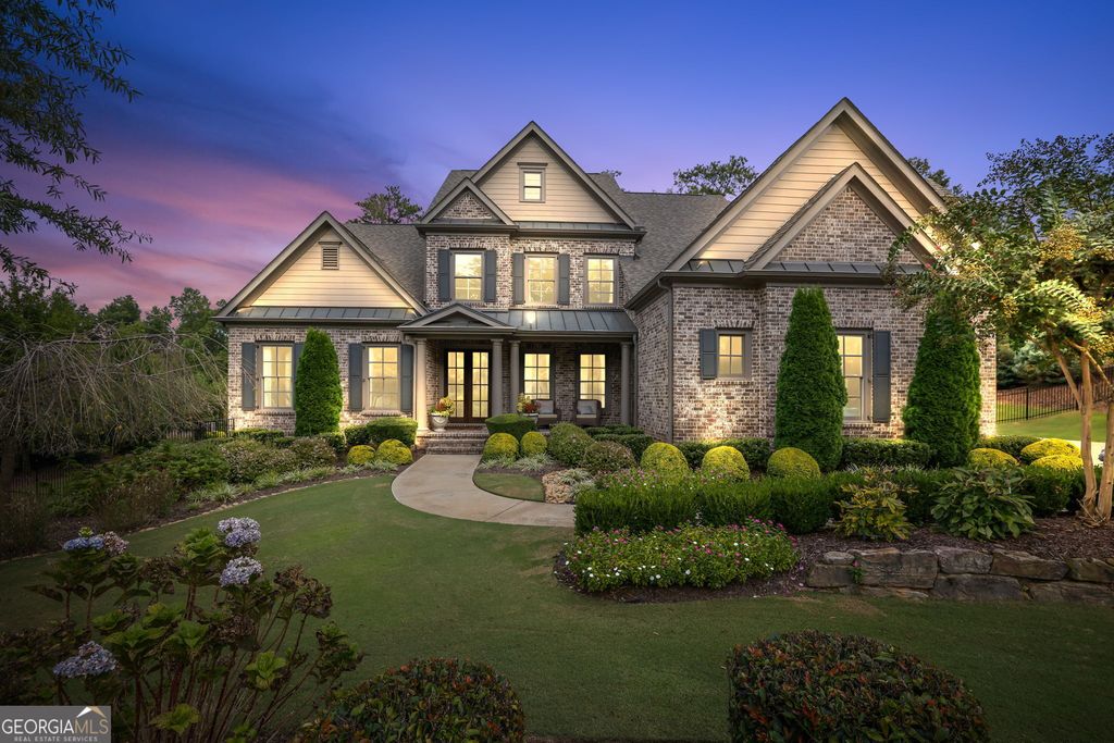 1013 Summit View Lane, Alpharetta, GA 30004