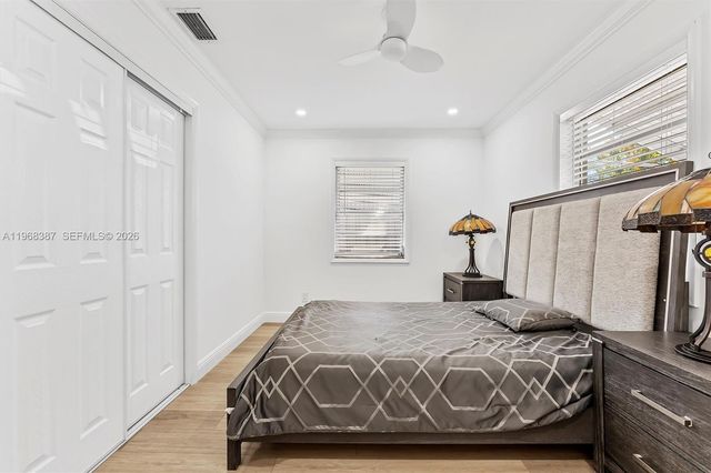 3006 Giuliano Ave, Lake Worth, FL 33461