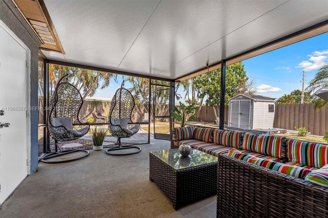 3006 Giuliano Ave, Lake Worth, FL 33461