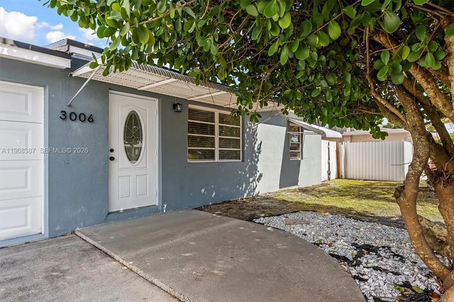 3006 Giuliano Ave, Lake Worth, FL 33461