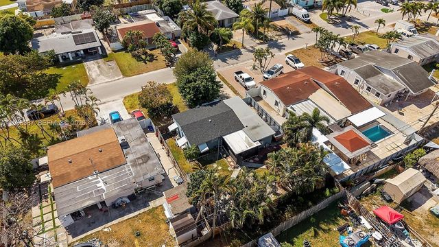 3006 Giuliano Ave, Lake Worth, FL 33461