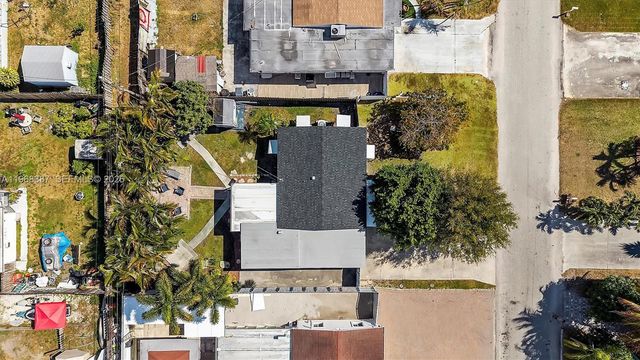 3006 Giuliano Ave, Lake Worth, FL 33461