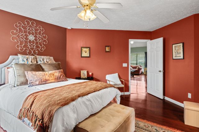 1120 Dawnwood Dr, Old Hickory, TN 37138