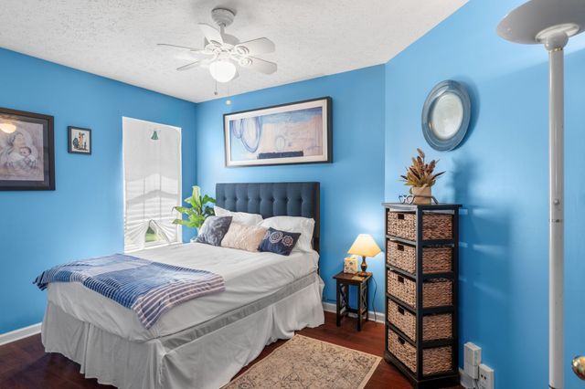 1120 Dawnwood Dr, Old Hickory, TN 37138