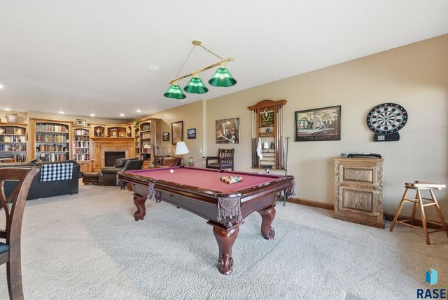 5801 S Copperhead Dr Drive, Sioux Falls, SD 57108