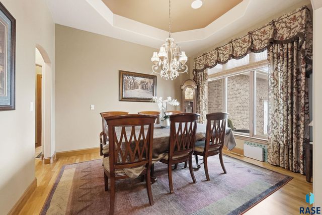 5801 S Copperhead Dr Drive, Sioux Falls, SD 57108