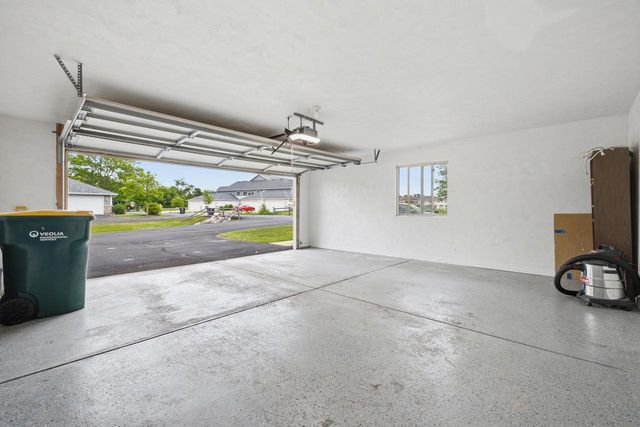 N161W20726 Kami LANE, Jackson, WI 53037