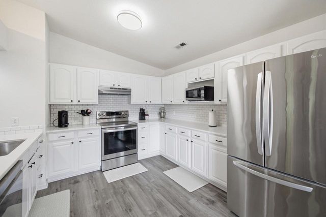 N161W20726 Kami LANE, Jackson, WI 53037