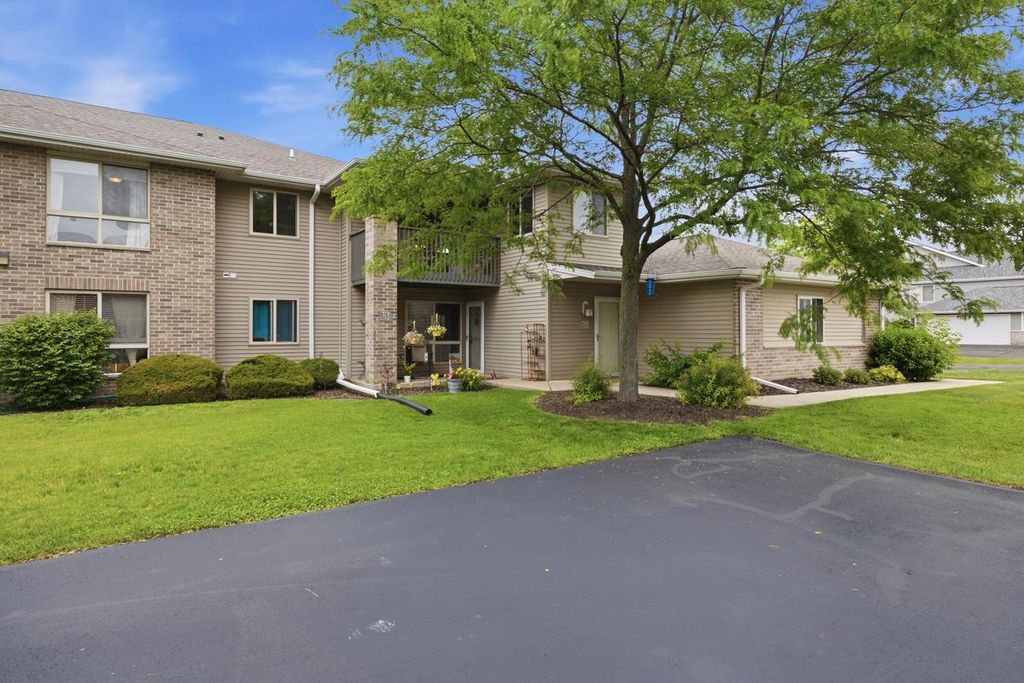N161W20726 Kami LANE, Jackson, WI 53037
