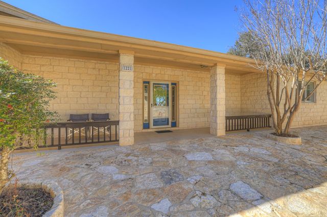 1221 Sundown Trail, Fischer, TX 78623