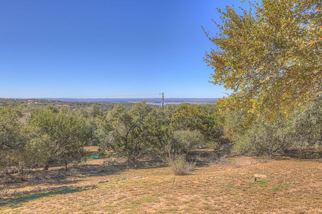 1221 Sundown Trail, Fischer, TX 78623