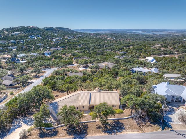 1221 Sundown Trail, Fischer, TX 78623
