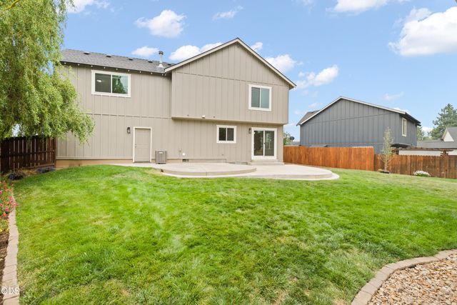 63441 Stacy Lane, Bend, OR 97701