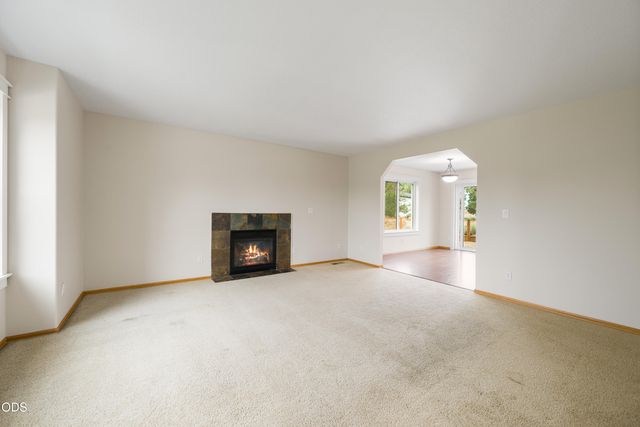 63441 Stacy Lane, Bend, OR 97701