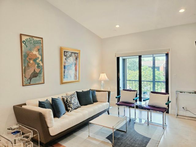 50 SE 12th Street 2260, Boca Raton, FL 33432