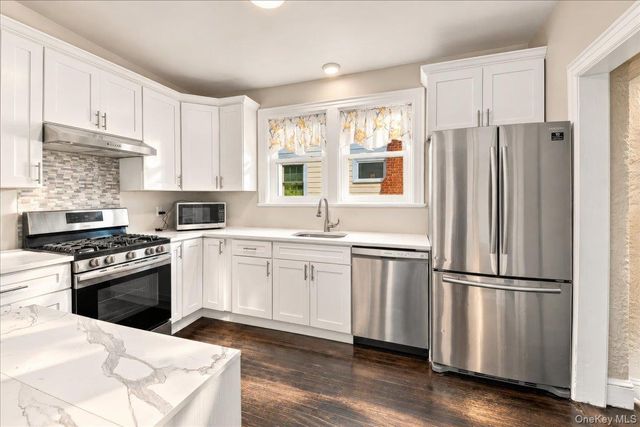 201 Park Drive, Eastchester, NY 10709