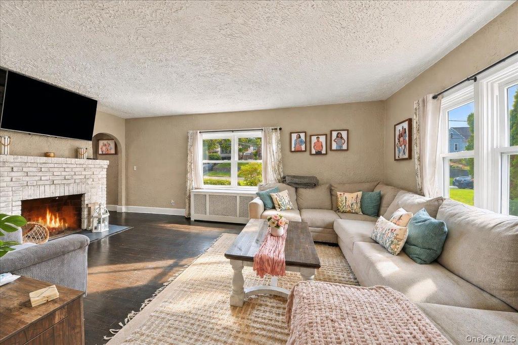 201 Park Drive, Eastchester, NY 10709 — photo 5