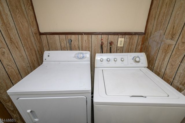 63 Thompson Ave, Dover Town, NJ 07801