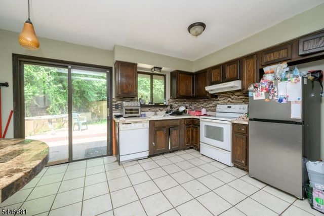 63 Thompson Ave, Dover Town, NJ 07801