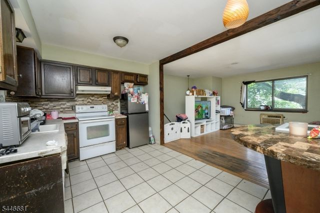63 Thompson Ave, Dover Town, NJ 07801