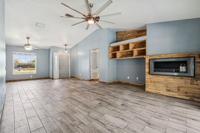 12030 COLONIAL ESTATES LANE, Riverview, FL 33579