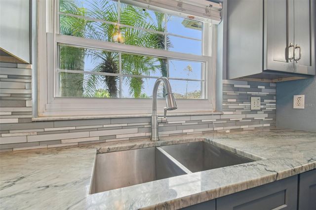 12030 COLONIAL ESTATES LANE, Riverview, FL 33579