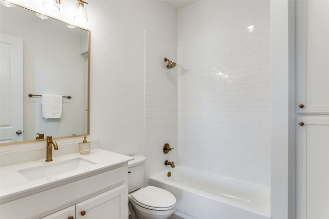 8965 Armstrong Court, Benbrook, TX 76126