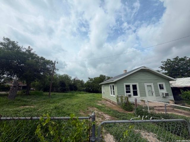 146 KOEHLER CT, San Antonio, TX 78223
