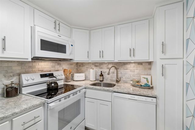 4015 BAYSHORE BOULEVARD 7D, Tampa, FL 33611
