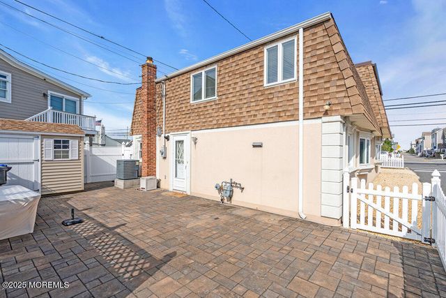 102 W Colony Road, Lavallette, NJ 08735