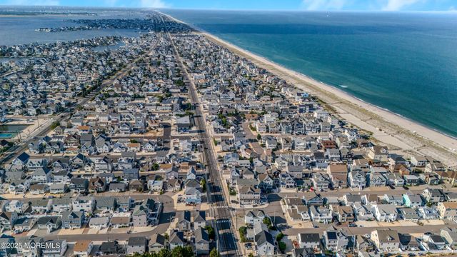 102 W Colony Road, Lavallette, NJ 08735