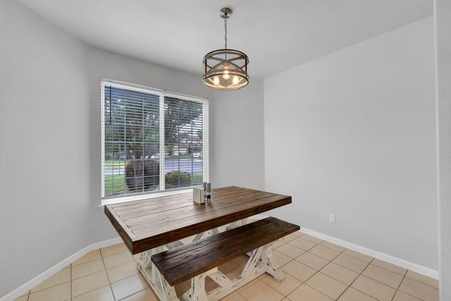 649 Falling Rock Ct, Yuba City, CA 95991
