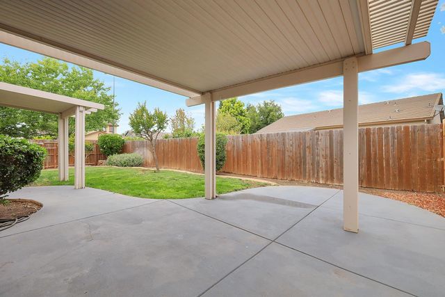 649 Falling Rock Ct, Yuba City, CA 95991