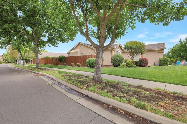 649 Falling Rock Ct, Yuba City, CA 95991