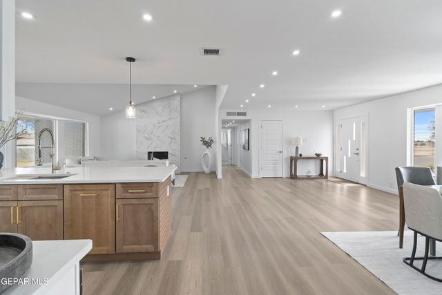 2201 TRAWOOD Drive, El Paso, TX 79935