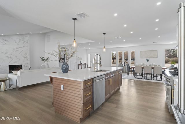 2201 TRAWOOD Drive, El Paso, TX 79935