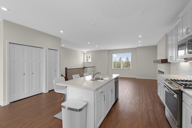6675 Jody Avenue S, Cottage Grove, MN 55016