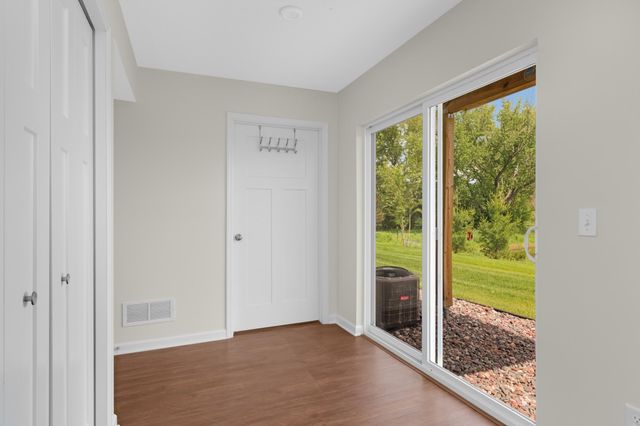 6675 Jody Avenue S, Cottage Grove, MN 55016