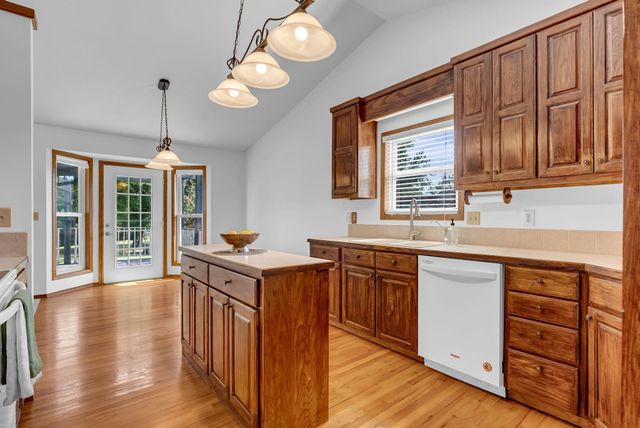 15818 E Woodcreek St, Wichita, KS 67230