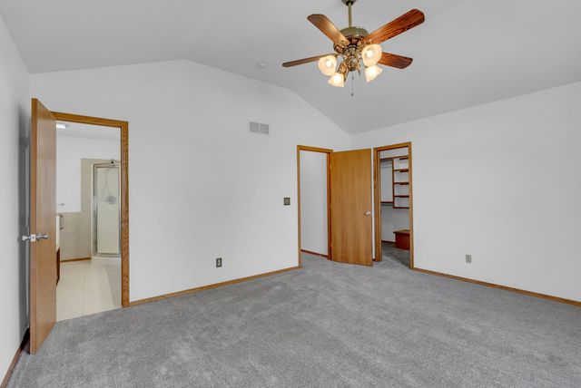 15818 E Woodcreek St, Wichita, KS 67230