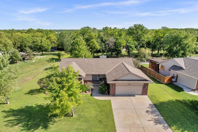 15818 E Woodcreek St, Wichita, KS 67230