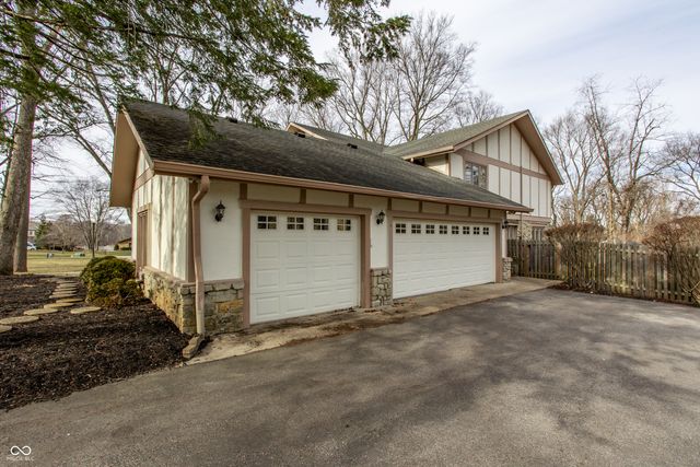 6850 Fox Lake Court, Indianapolis, IN 46278