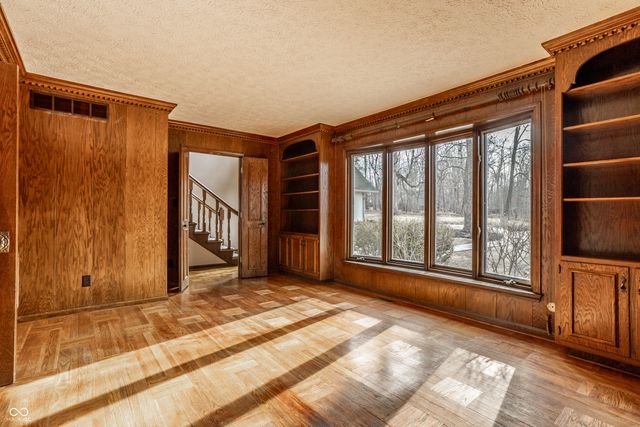 6850 Fox Lake Court, Indianapolis, IN 46278