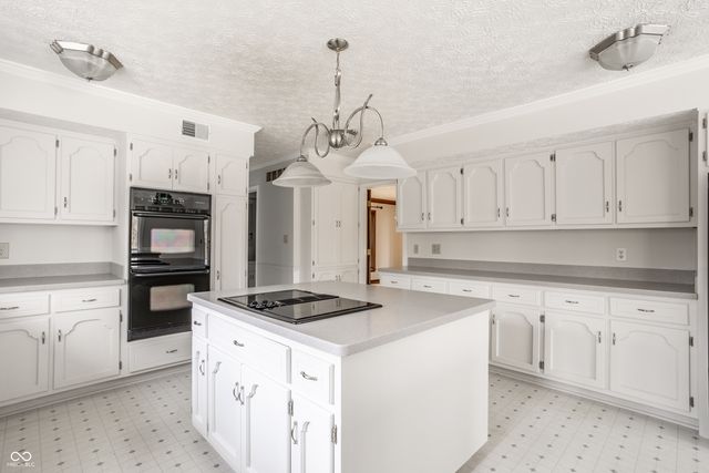 6850 Fox Lake Court, Indianapolis, IN 46278